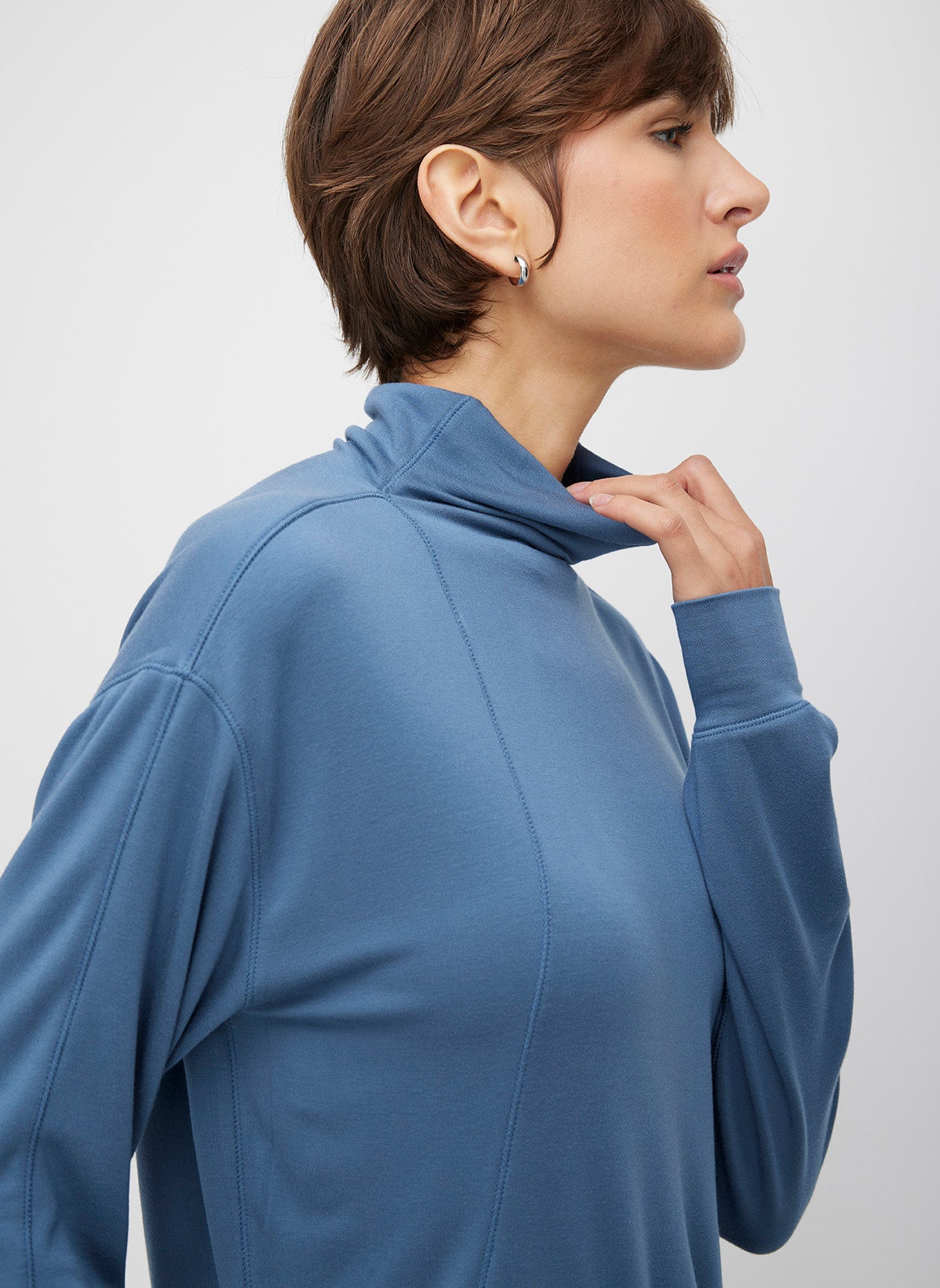 Cropped Funnel Neck Pullover