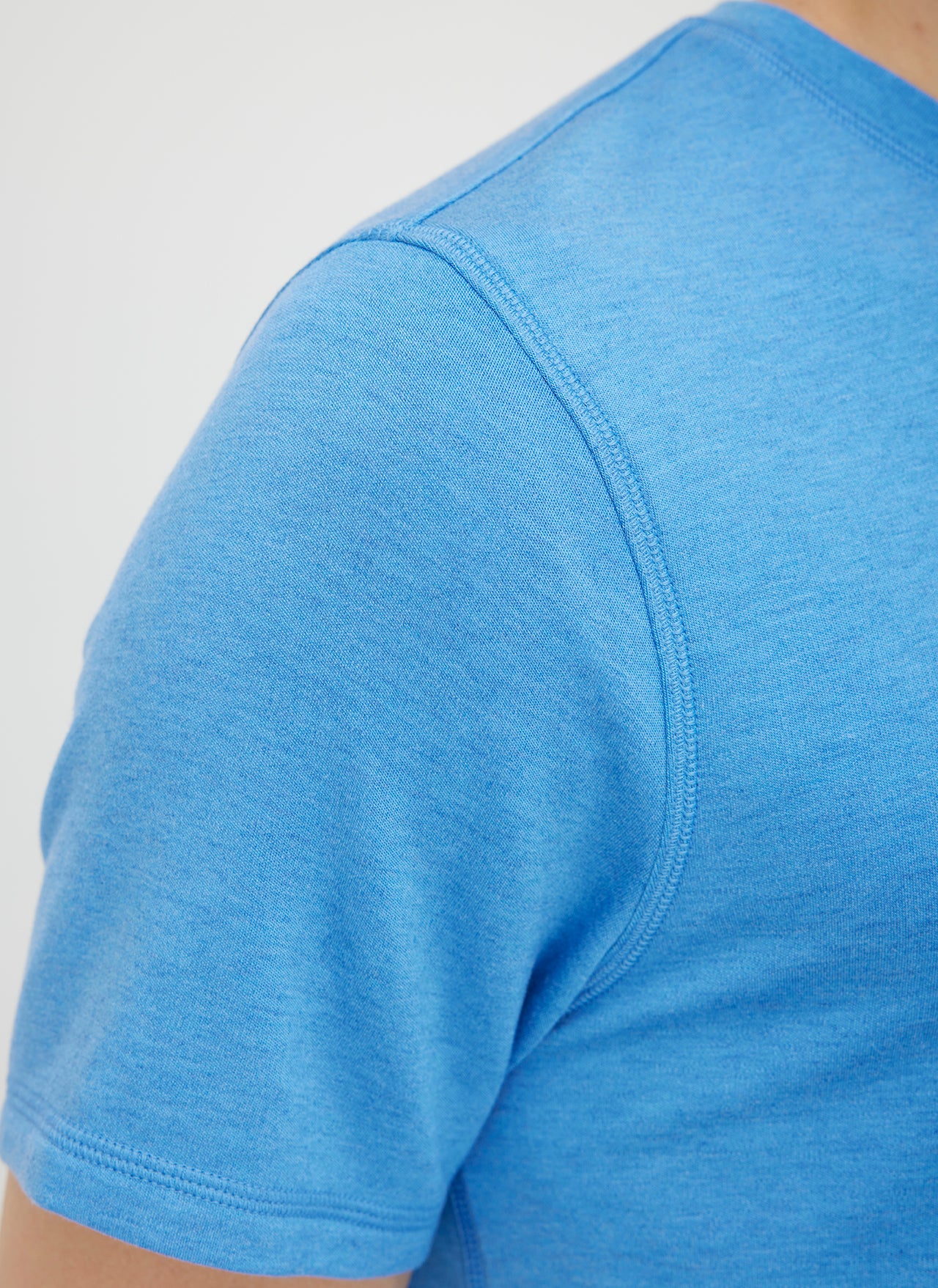 Brushed Crewneck Tee ??  | M || Blue Melange