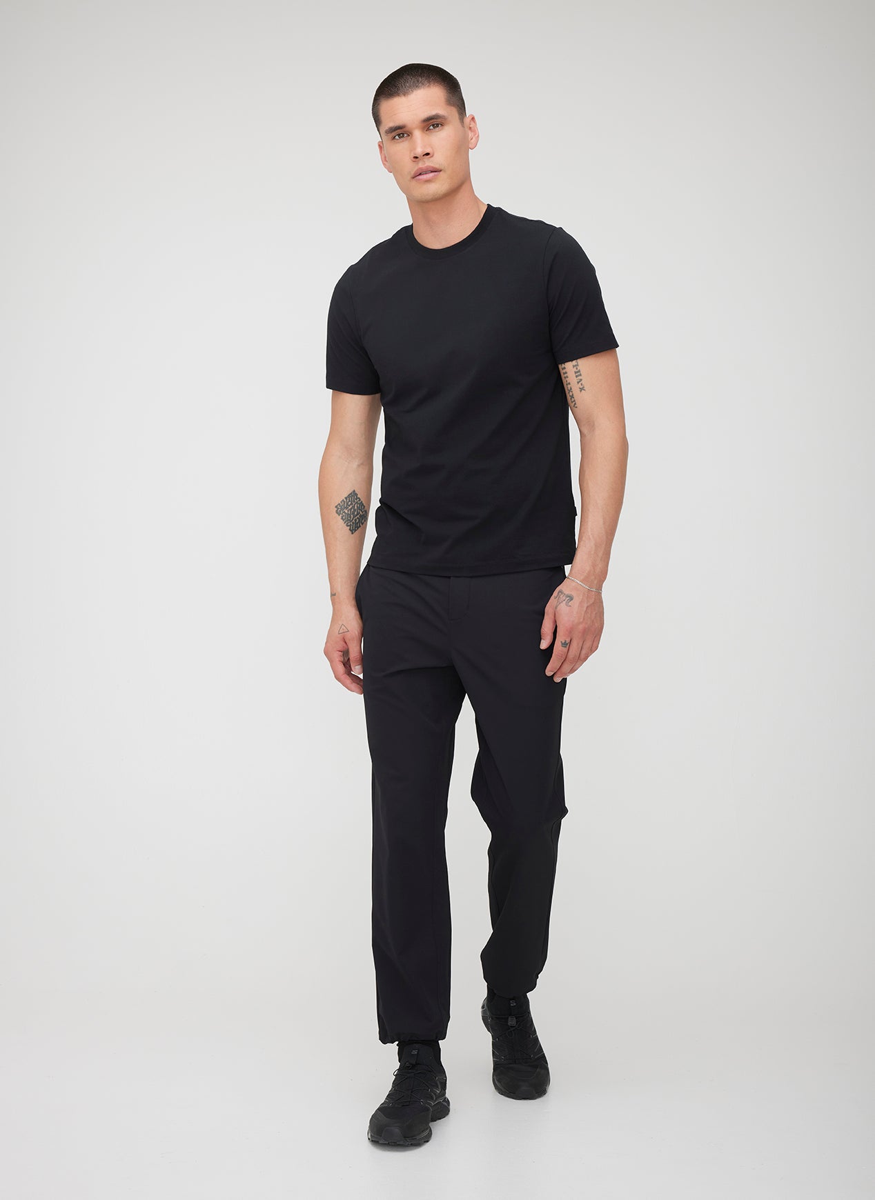 Stanton Short Sleeve Crew Tee ?? | M || Black