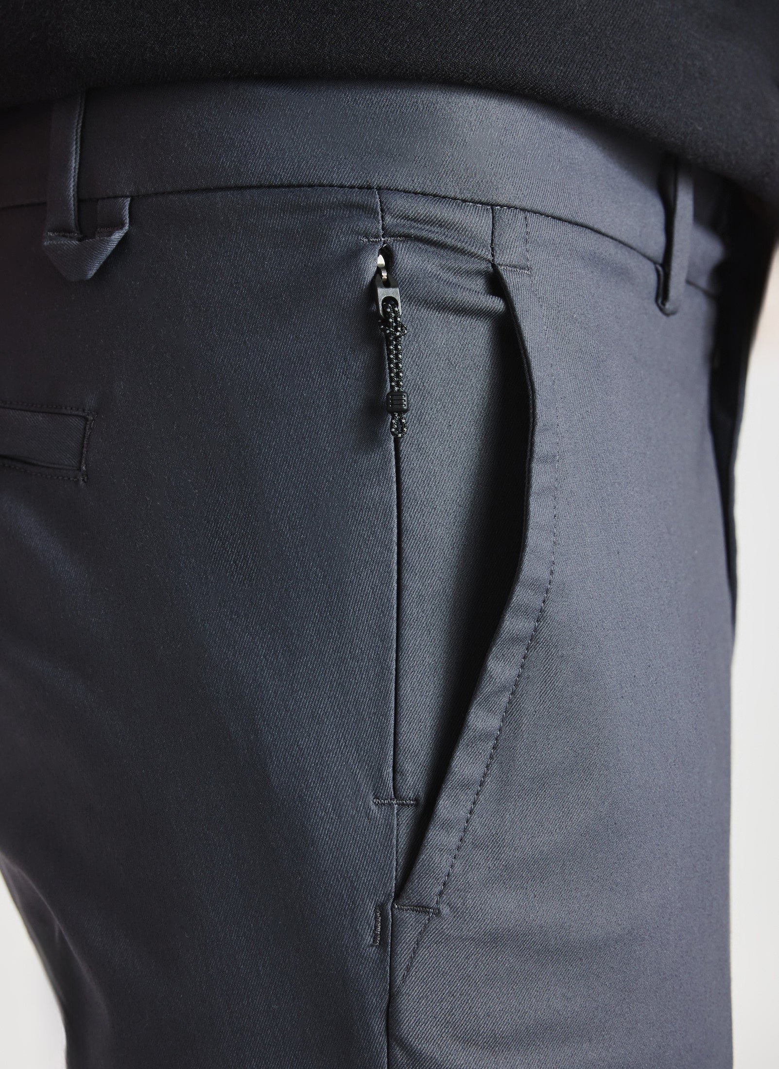 Navigator Commute Pants ?? Model:: Adryan | 32 || Cove Grey