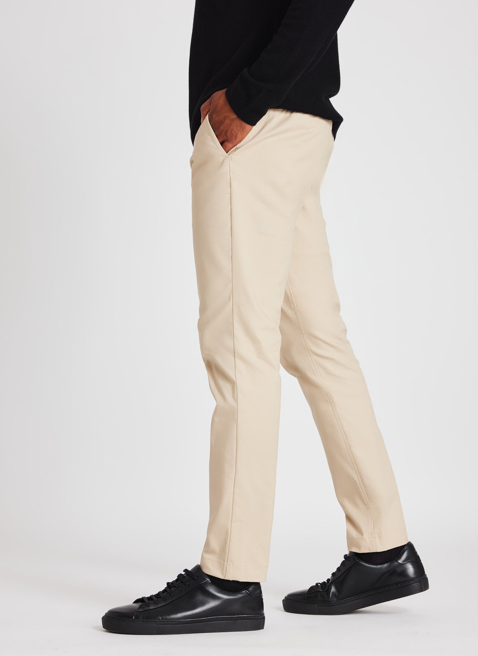 Navigator Commute Pants ?? Model:: Hassan | 32 || Sand Dune