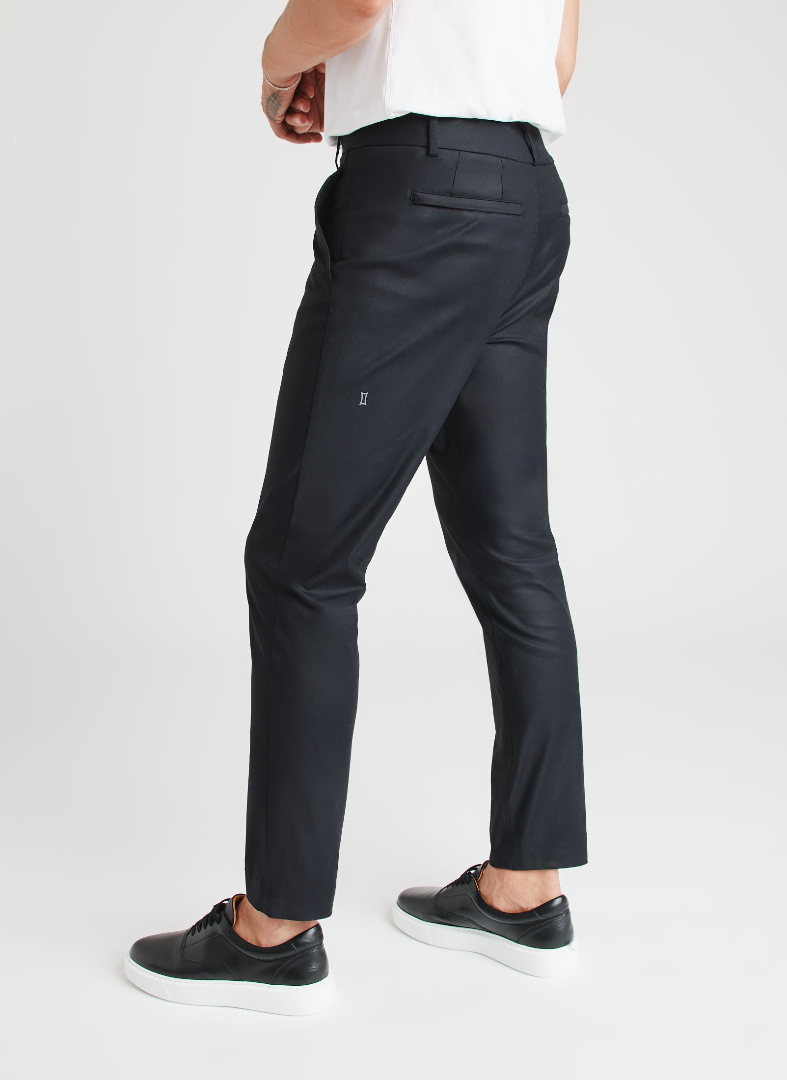 Navigator Commute Pant ?? Model:: Adryan | 32 || Black