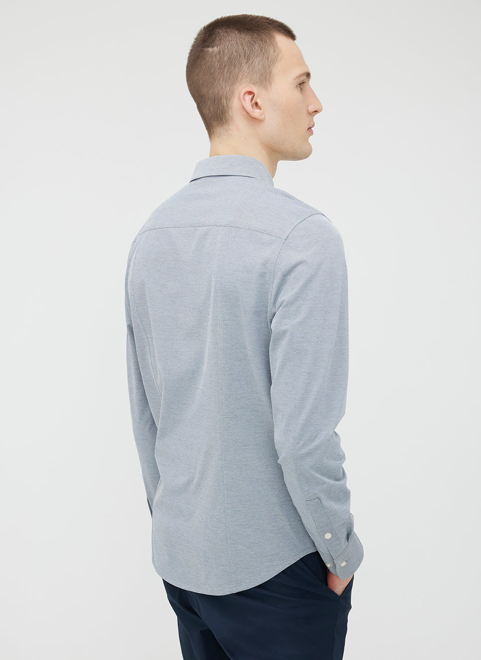 City Tech Classic Shirt ?? Model:: Scott | M || Steel Chambray